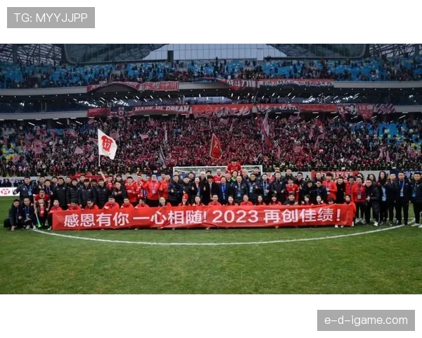 拉菲尼亚以卓越传球能力加冕助攻王 助力球队再创佳绩 拉菲尼亚以卓越传球能力加冕助攻王 助力球队再创佳绩