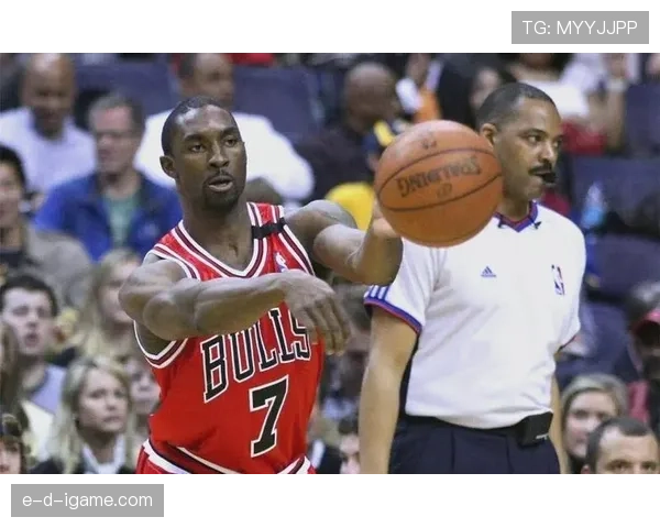 本·戈登无球跑动提升三分效率显著，拉开球队外线空间